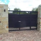 La imagen 2 de la Empresa COLONIAL AUTOMATISMO Portones Pivotantes Ligeros en Santa Fe Argentina