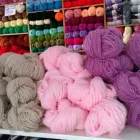 La imagen 1 de la Empresa COLORES - VENTA DE LANAS E HILOS-ROPA DAMAS - TALLES REALES Tienda de ropa de trabajo en Rosario AR-S