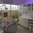 La imagen 10 de la Empresa CONSULTORIO ODONTOLOGICO DRA ANA LAURA BATALLES Profesionales en Quilmes AR-B