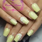 La imagen 1 de la Empresa EN BUENAS MANOS UÑAS ESCULPIDAS Salón de uñas en San Justo AR-B