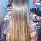 La imagen 2 de la Empresa LO MEJOR DE IRIS ALISADOS - PELUQUERÍA Y ESTÉTICA Uñas Esculpidas en La Plata AR-B