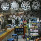 La imagen 1 de la Empresa LOS PUMITAS SRL - RESPUESTOS Y GOMERIA Tienda de repuestos para automóviles en Villa La Angostura AR-Q