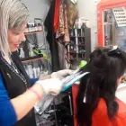 La imagen 1 de la Empresa PELUQUERIA NEW FACELOOK Reflejos en Wilde AR-B