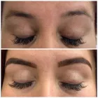 La imagen 2 de la Empresa PELUQUERIA Y ESTETICA ALEJANDRA YESA Shock de Keratina en Banfield AR-B