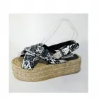 La imagen 3 de la Empresa SAHARA CALZADOS Zapatos para Mujeres en Wilde AR-B