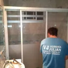 La imagen 1 de la Empresa VIDRIERIA JULIAN Tienda de espejos en Zárate AR-B