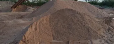 La imagen 2 de la Empresa CHIPOLARI ARIDOS Volquetes en Lastenia AR-T