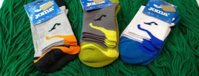 La imagen 5 de la Empresa COLORES - VENTA DE LANAS E HILOS-ROPA DAMAS - TALLES REALES Tienda de ropa de trabajo en Rosario AR-S