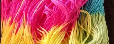 La imagen 9 de la Empresa COLORES - VENTA DE LANAS E HILOS-ROPA DAMAS - TALLES REALES Tienda de ropa de trabajo en Rosario AR-S