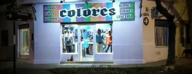 La imagen 2 de la Empresa COLORES - VENTA DE LANAS E HILOS-ROPA DAMAS - TALLES REALES Tienda de ropa de trabajo en Rosario AR-S
