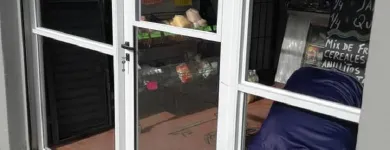 La imagen 2 de la Empresa CRISTALES GARCÍA Tienda de cristalería en Villa Centenario AR-B