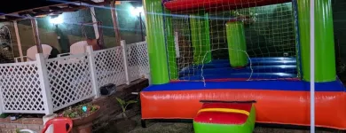 La imagen 3 de la Empresa FAMILIA SALON DE EVENTOS Video Conferencias Nacionales en Villa Ballester AR-B