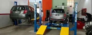 La imagen 1 de la Empresa FULL GARAGE Taller de reparación de automóviles en Bahía Blanca AR-B