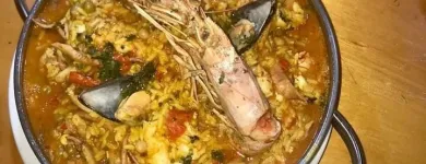 La imagen 3 de la Empresa LA QUERENCIA RESTAURANT -PASTAS ARTESANALES  PARRILLA Y MARISQUERIA Restaurante en San Clemente del Tuyu AR-B