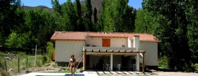La imagen 4 de la Empresa LAS ESPUELAS CASA DE MONTAÑA Vacaciones en Luján de Cuyo AR-M	