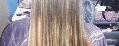 La imagen 2 de la Empresa LO MEJOR DE IRIS ALISADOS - PELUQUERÍA Y ESTÉTICA Uñas Esculpidas en La Plata AR-B