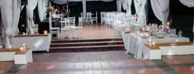 La imagen 7 de la Empresa SU LIVING- AMBIENTACION Tienda de artículos para fiestas en Morón AR-B