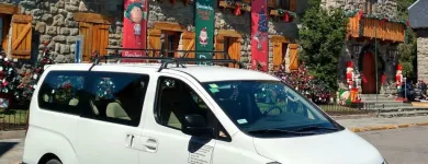 La imagen 3 de la Empresa TSP TRASLADOS SELECTOS PATAGONIA Vans Ejecutivos en San Carlos de Bariloche AR-R	