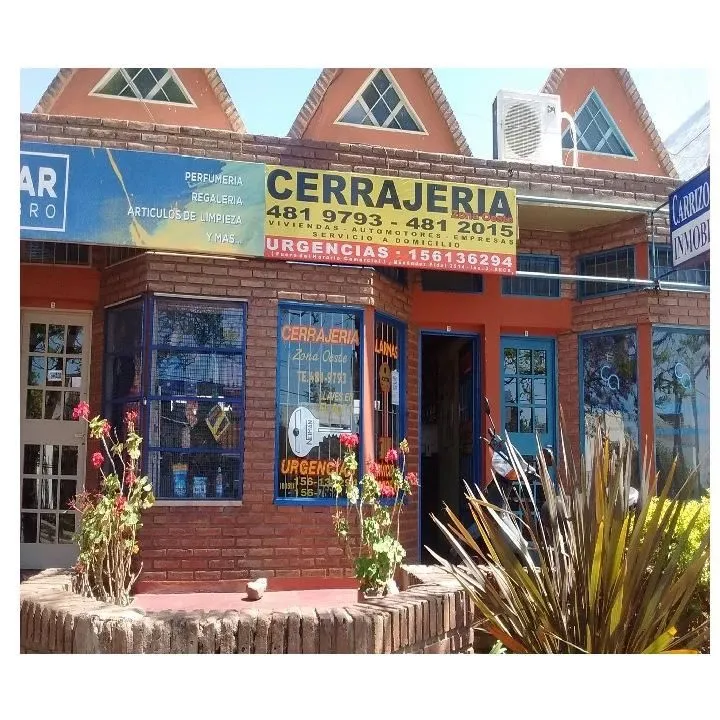 La imagen 1 de la Empresa CERRAJERIA ZONA OESTE - 24 HS