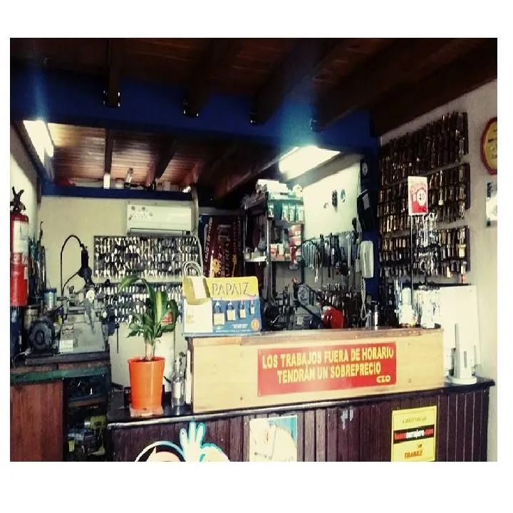 La imagen 4 de la Empresa CERRAJERIA ZONA OESTE - 24 HS