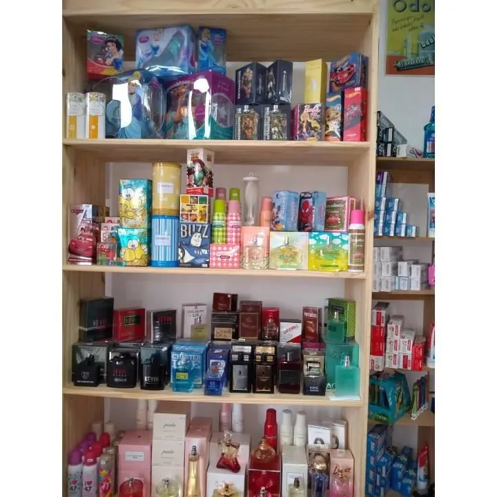 La imagen 1 de la Empresa PERFUMERIA SARRATEA 497