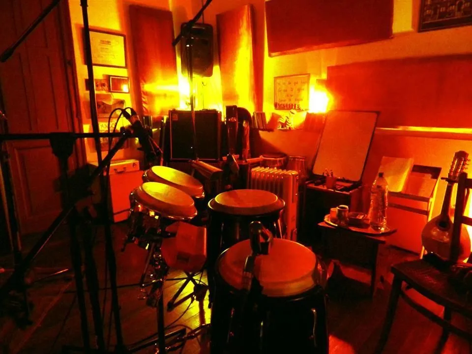 La imagen 3 de la Empresa ESTUDIO DE GRABACIÓN TOMATO TREE