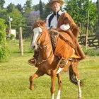 CABALGATAS EN CENTAURO